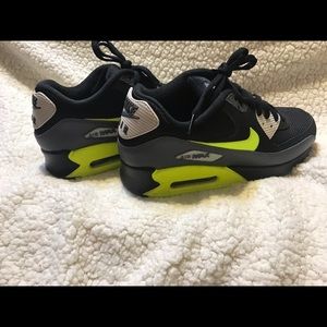 Nike Air Max 90 Essential